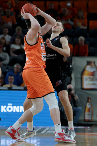 他稳定的投 他稳定的投