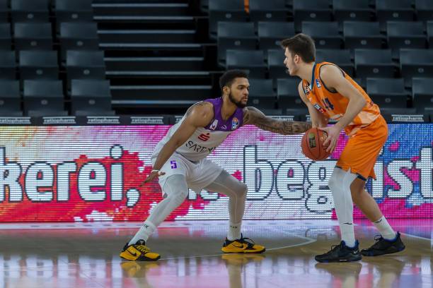 几个赛季前 几个赛季前