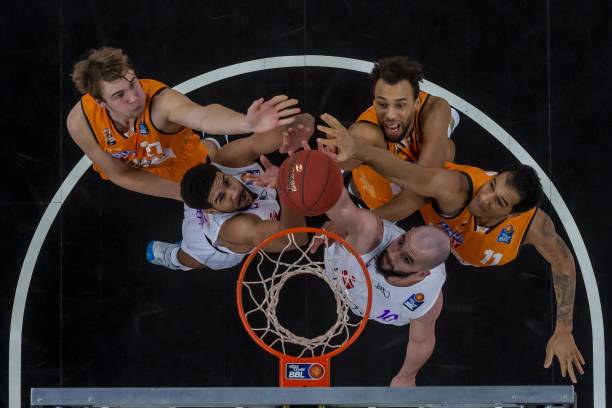 他与姆巴佩 他与姆巴佩